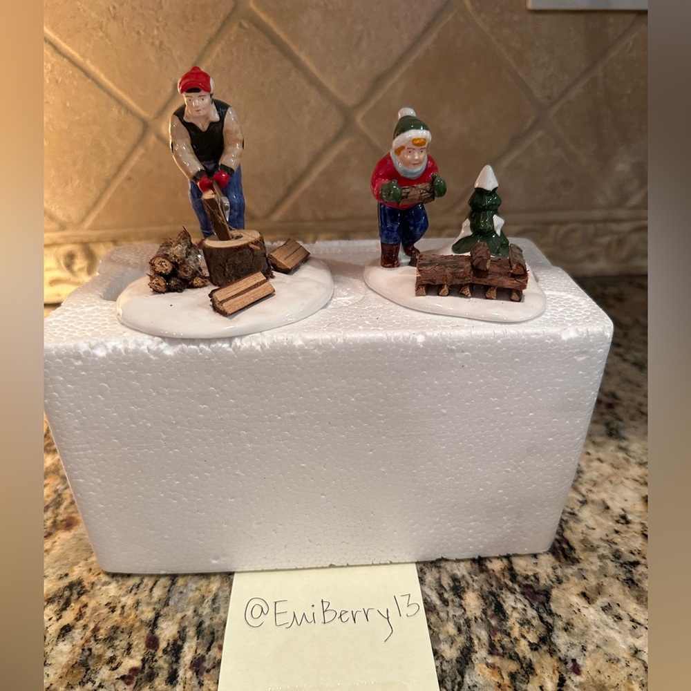 Department 56 “Chopping Firewood” – Snow Village Accessory – Retired Set